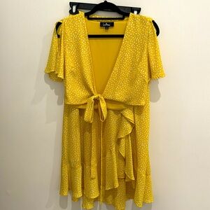 Lulus Beautiful Yellow Maxi Polka Dot Skirt and and Blouse set PERFECT CONDITION